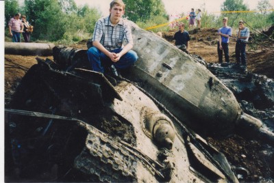 Пашка.Пиенава.Танк Т-34.август 1999..jpg