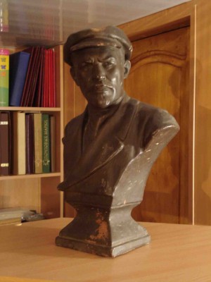 Ленин_Гжель.jpg