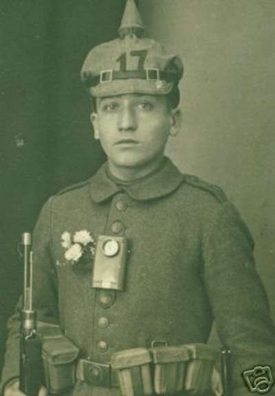 1915.jpg