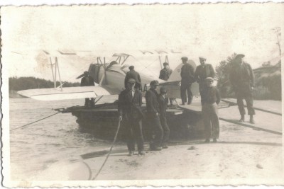 1936.02.09. aizsargu apmacibas lidmash pie O Kalpaka tilta.jpg