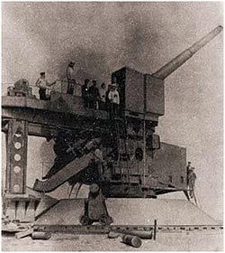 Береговая_артиллерийская_установка_305-мм_батареи_№43_на_мысе_Церель,_1917_г..jpg