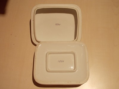 M.O. 027.jpg