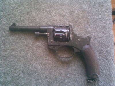 pistol.jpg