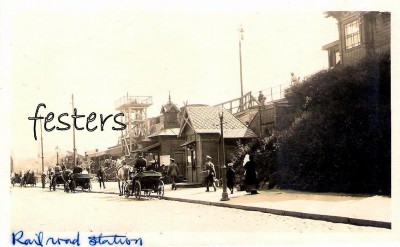 Rīga-Dzelzceļa st.,lokomotīve-1913 f.jpg