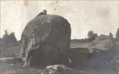 Kapsedes Lielais akmens. ap 1910g..jpg