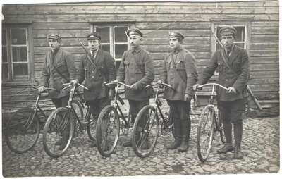 Strazdes aizsargi 1920 g.jpg