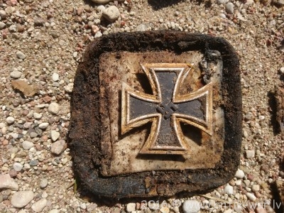 1677.JPG