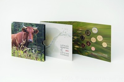 2 EUR Latvijas brūnā kartona iesaiņojumā (2).jpg