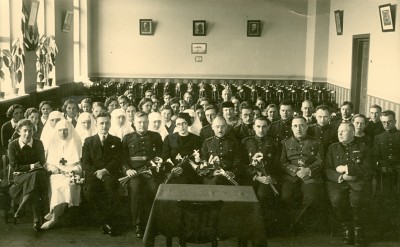 1939 gads Krimuldas sanatorija aizsadzu kursu noslegums 1 samariesu izlaidums.jpg