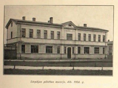 Muzejs 1924.jpg