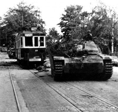 fa64a5ce2a31df1d4cbe730f49131ed5--arnhem-wwii.jpg