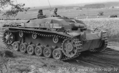 StuG_III_Ausf_B_Eastern_front.jpg