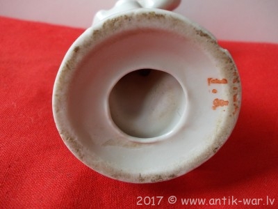 M.O. 557.jpg