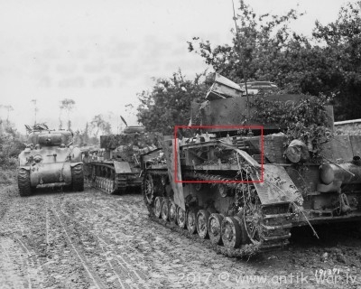 30_Infantry_Division_M4_Passes_2_German_Panzer_IV_Tanks_St_Lo_Normandy_1944.jpg