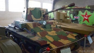 ljogkij-tank-vickers-armstrong-11.jpg