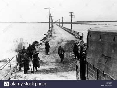 German troops during the fights near the island of Saaremaa, 1941.jpg