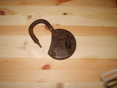 atslēga 001.jpg