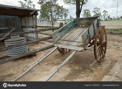 depositphotos_141875142-stock-photo-old-wooden-cart.jpg