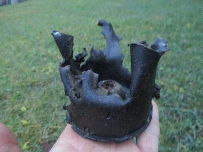 76mm Anturaznaja giljza s mesta gde bil podbit T-34.Kalniena u Stamierieni (2).JPG