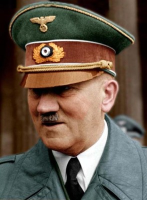 Adofl Hitler-62.jpg