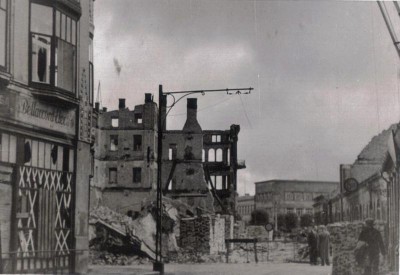 Graudu iela uz rozhu laukumu. 1942-1948.jpg