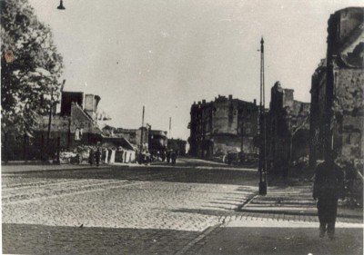 Lielaa iela pie trisv.bazniicas.1941-1945.jpg