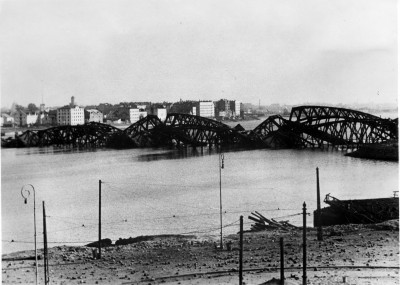 Dzelzceļa tilts 1944 - 13.10.1944..jpg