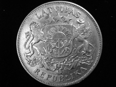 LAT 042.jpg