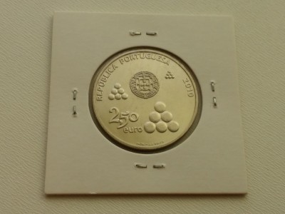 2½ Euro (Torres Defence Line) 2010.jpg