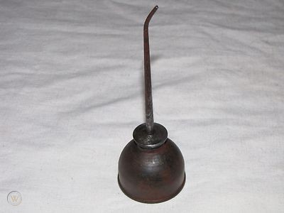 vtg-antique-little-oil-oiler_1_ae174accb0fae935502b5d29ccb8b87c.jpg