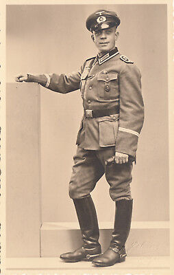 org-Foto-Wehrmacht-Portrait-Offizier-Feldwebel-Spieß-Orden.jpg
