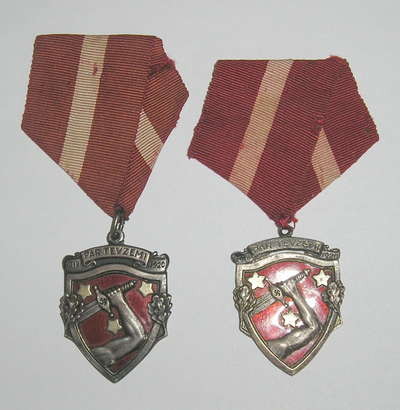 maj Latv medal av.jpg