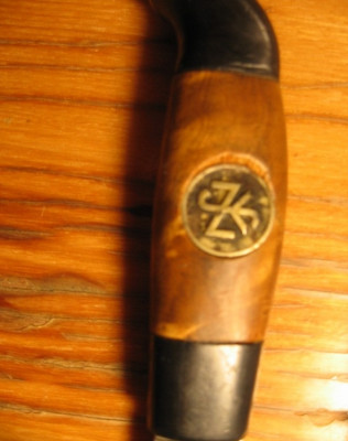 23862251_2.jpg