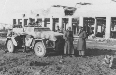 Sdkfz 247 Command car Afrika Dak.jpg