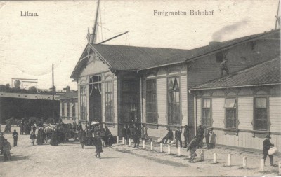 Emigranten Bahnhof.Libau..jpg