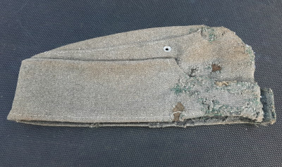 1 hat b.jpg