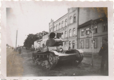 754 001.jpg