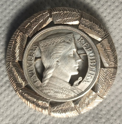 saktaplata2_av.jpg