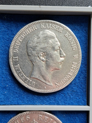 22 002.jpg