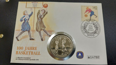 Niue 5 dollars 1991.jpg