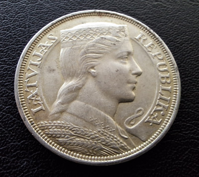 519315-1.jpg