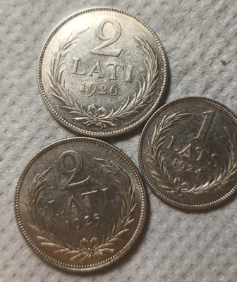 lati242526_av.jpg
